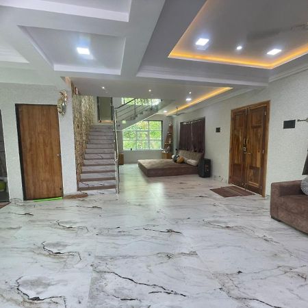 Classic Villa Palghar Екстер'єр фото