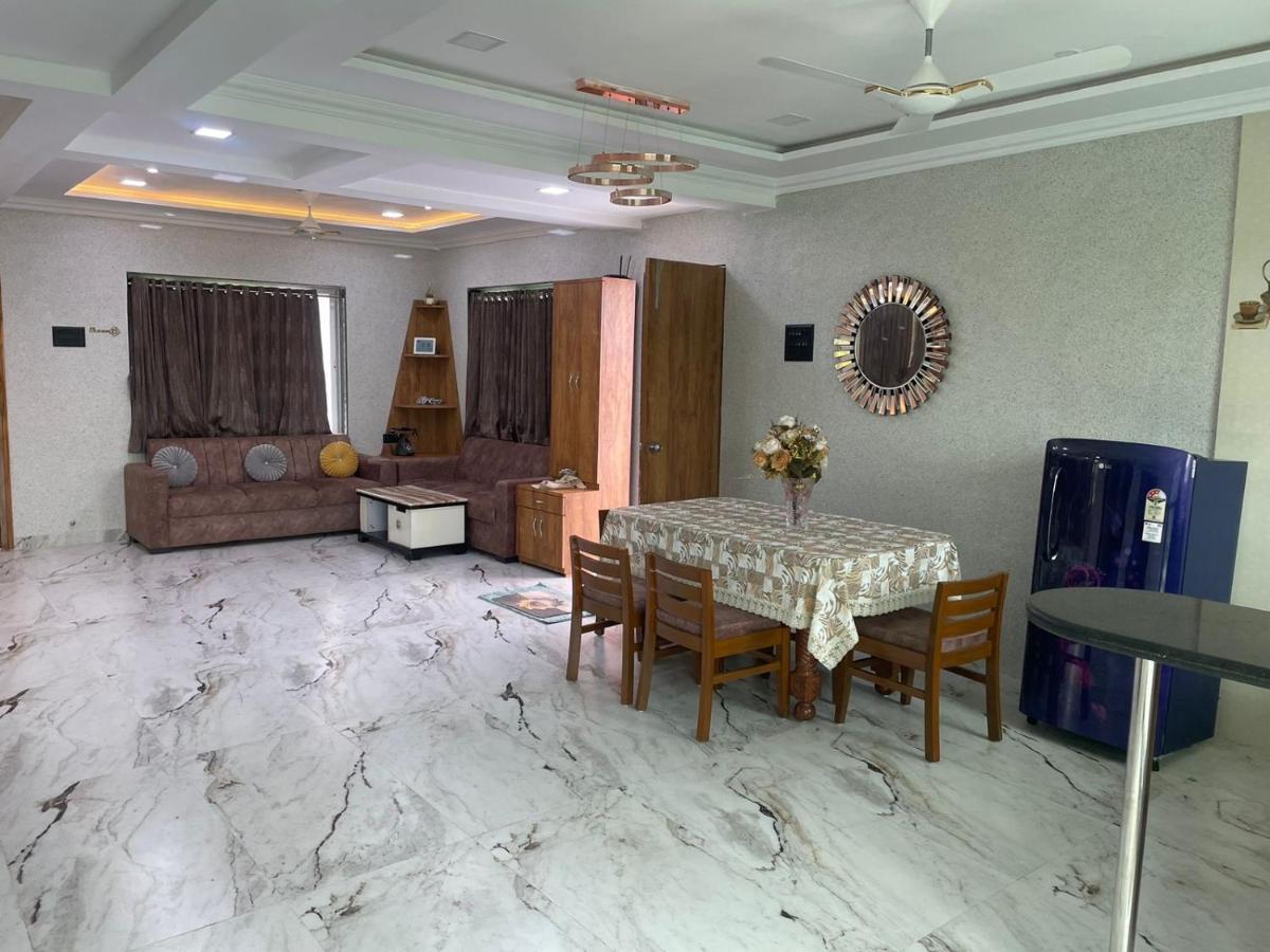 Classic Villa Palghar Екстер'єр фото