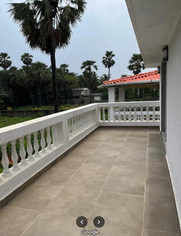 Classic Villa Palghar Екстер'єр фото