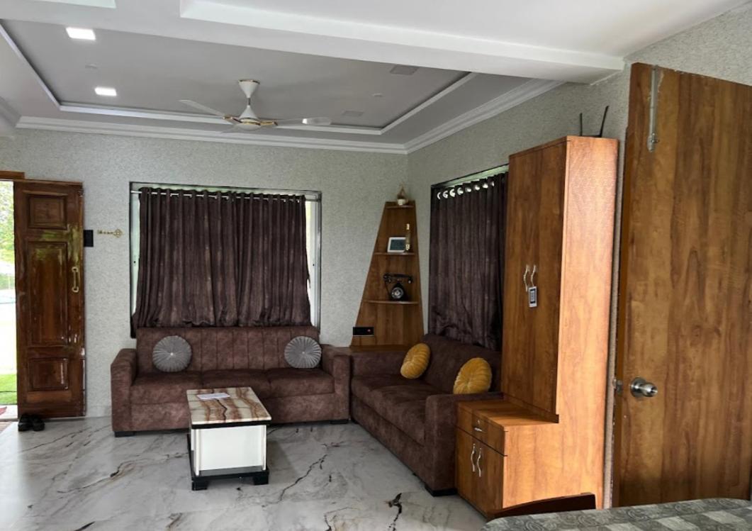 Classic Villa Palghar Екстер'єр фото